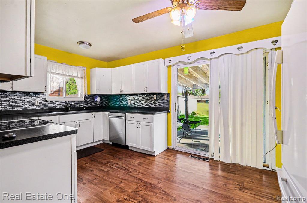 4508 Buckingham Drive, Warren, MI 48092 — Photo 3