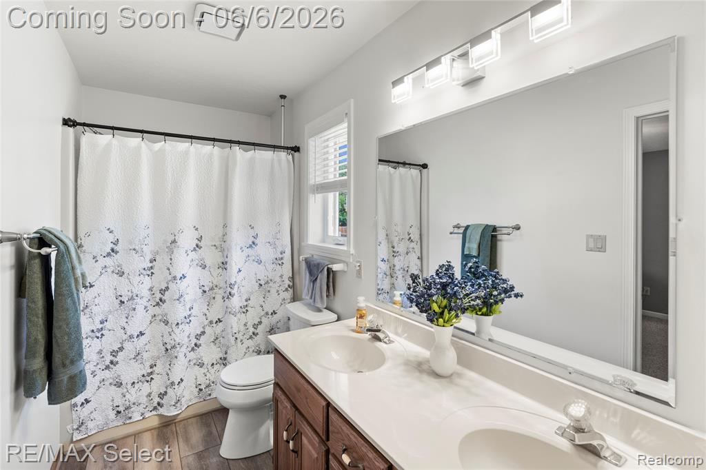 2288 Lost Creek Drive, Flushing, MI 48433 — Photo 36