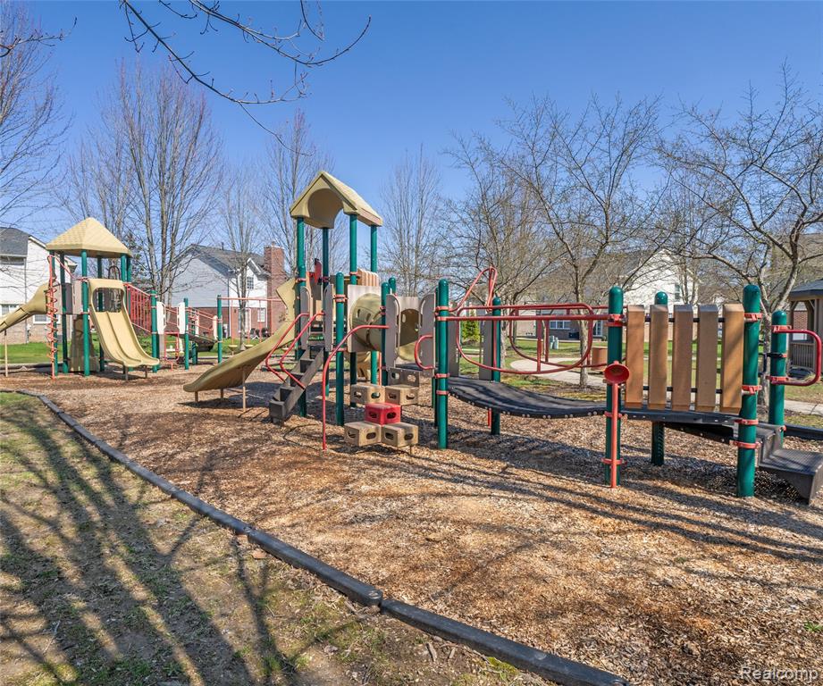 4090 Brighton Lane, 91, Canton, MI 48188 — Photo 70