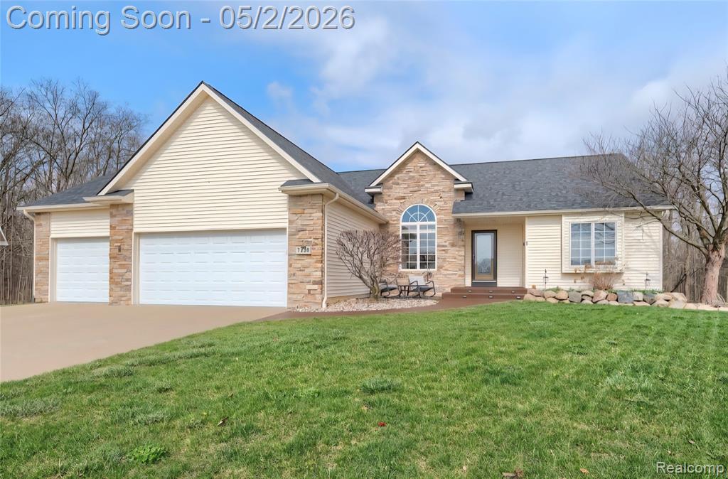 7240 Parkridge Parkway, Swartz Creek, MI 48473 — front exterior