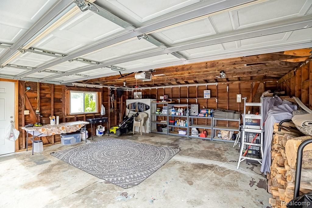 8100 Lochdale Street, Dearborn Heights, MI 48127 — Photo 10