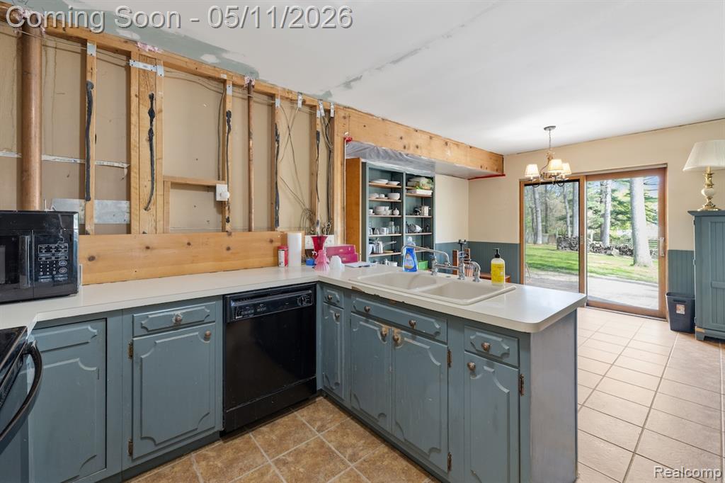 2700 N Hacker Road, Howell, MI 48855 — Photo 7
