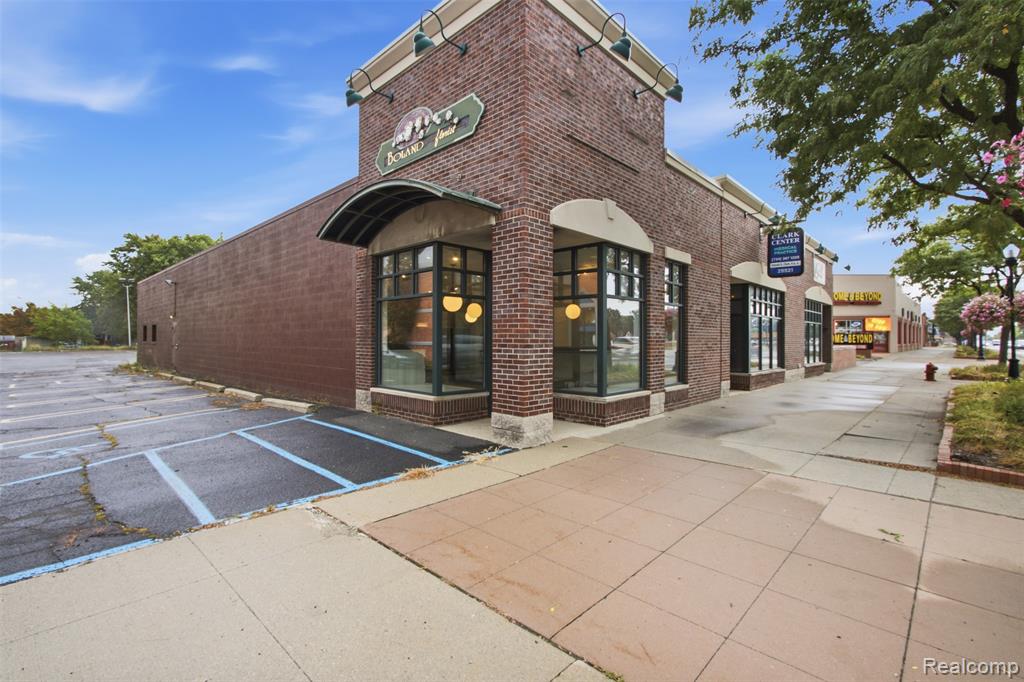 29525 Ford Road, Garden City, MI