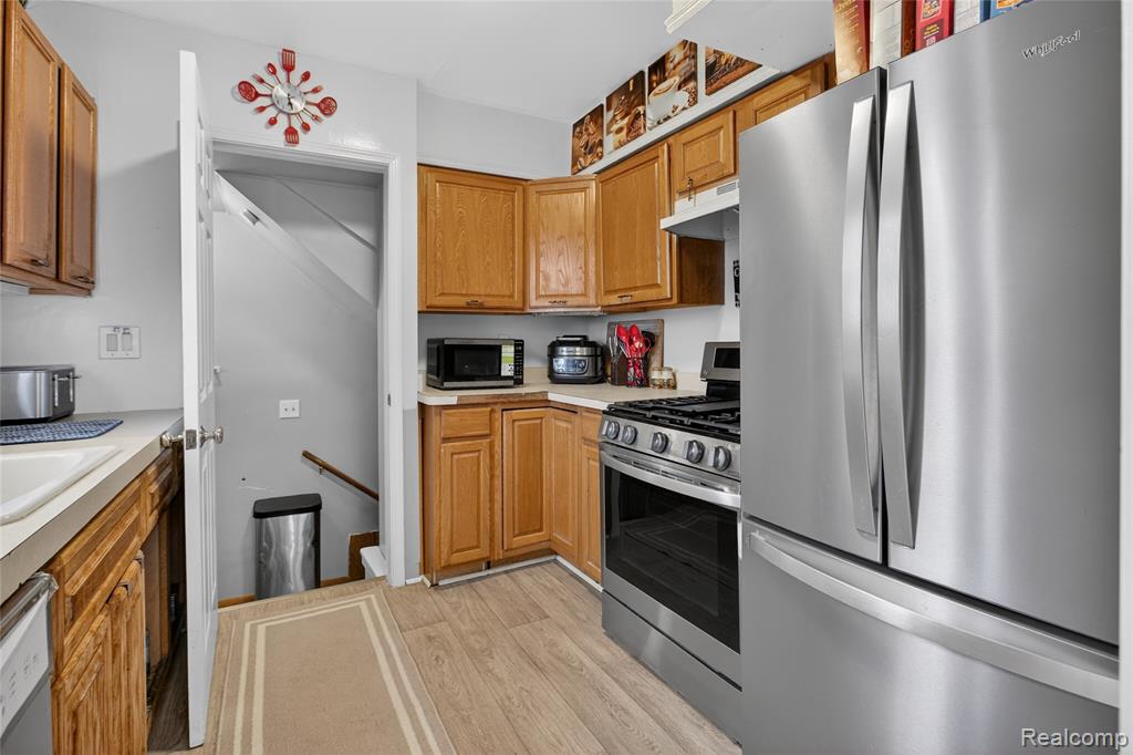 17420 Annchester Road, Detroit, MI 48219 — Photo 9