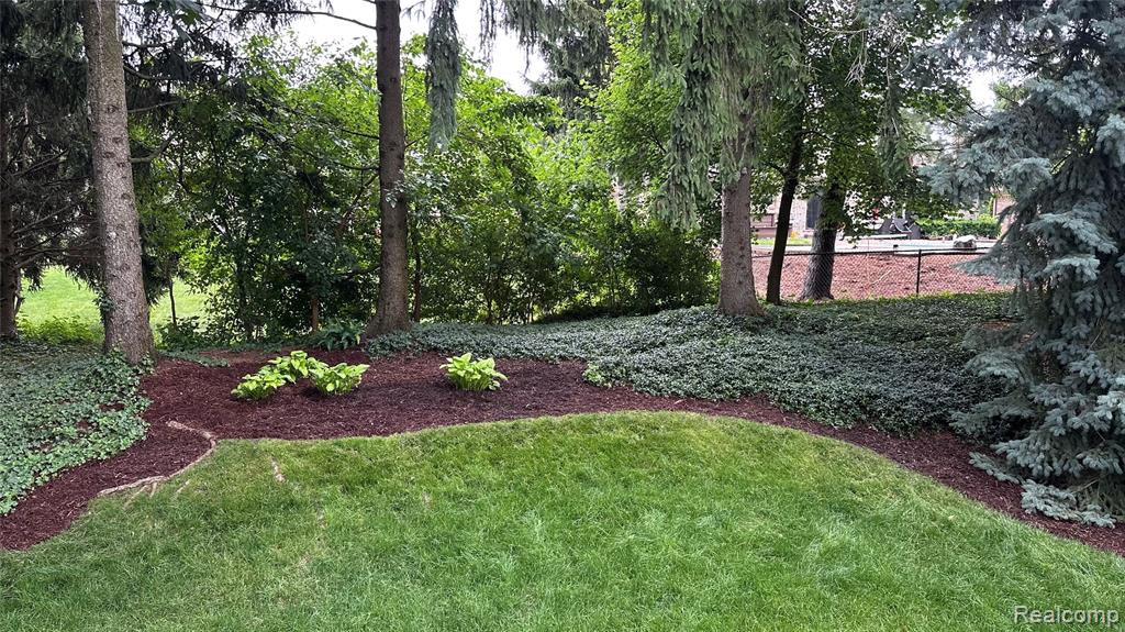 16795 Country Knoll Drive, Northville, MI 48168 — Photo 41