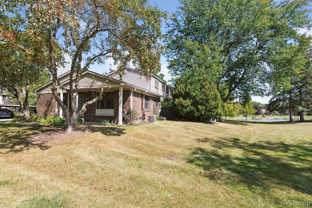 8346 Lakeview Drive, Ypsilanti, MI 48198 — Photo 6
