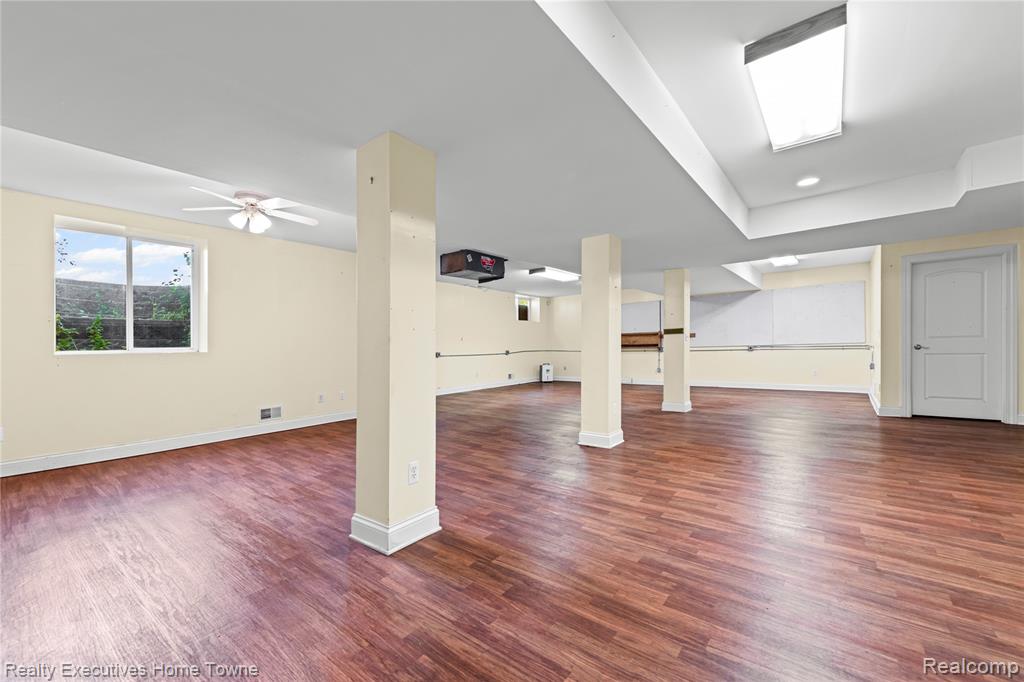 5802 Lakeshore Road, Fort Gratiot, MI 48059 — Photo 56