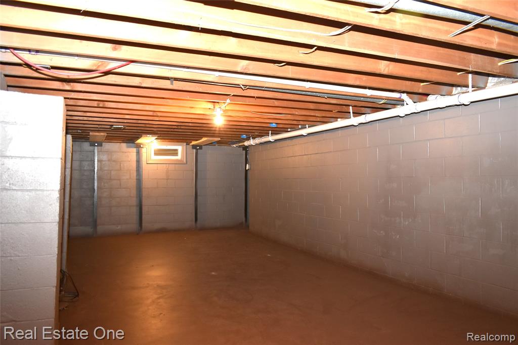 825 Ferley Street, Lansing, MI 48911 — Photo 29