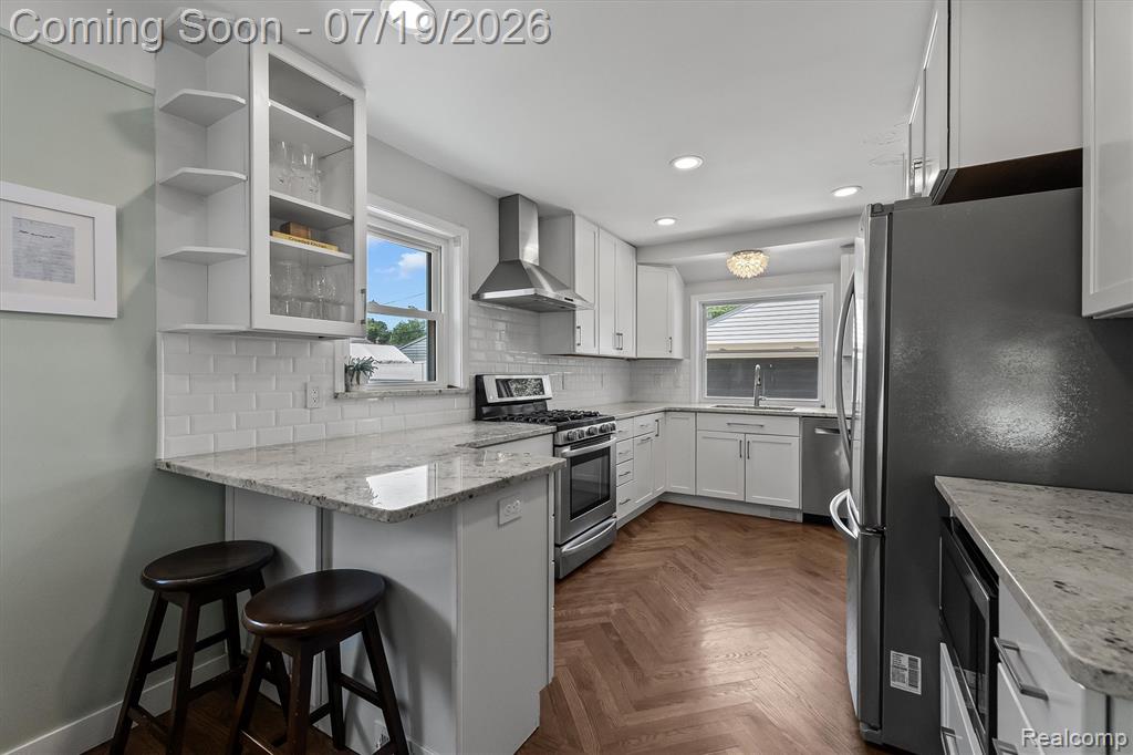 502 W Sunnybrook Drive, Royal Oak, MI 48073 — Photo 10