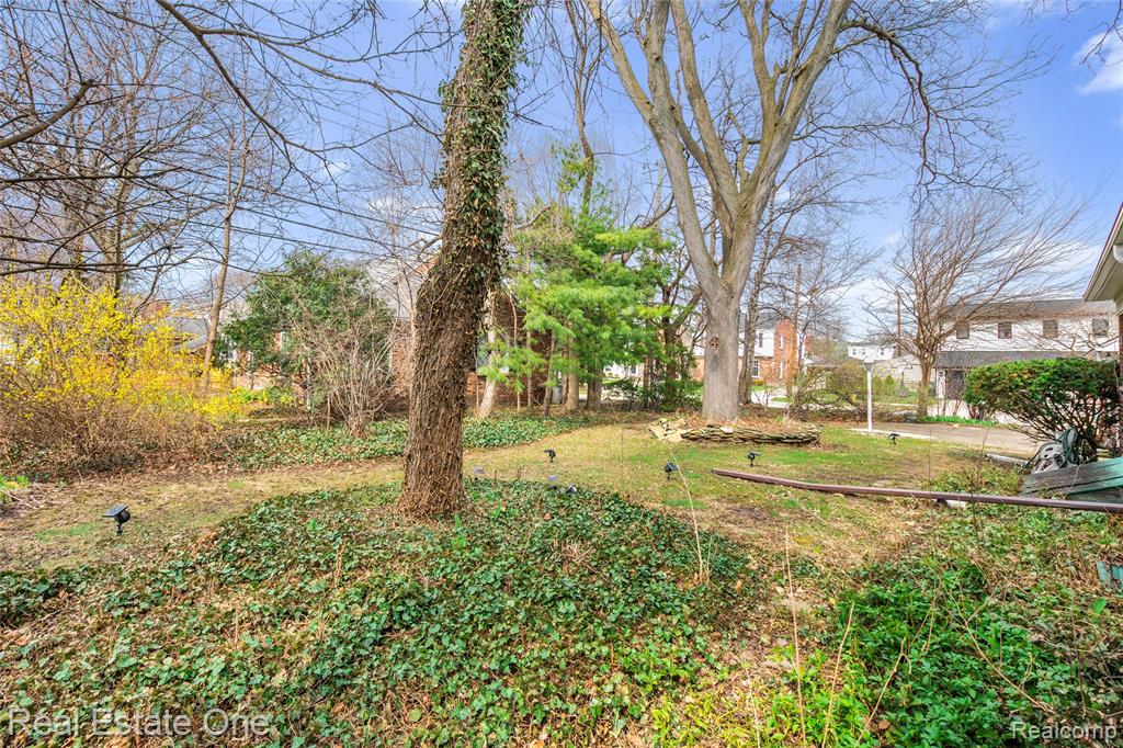 400 Beechmont Street, Dearborn, MI 48124 — Photo 8