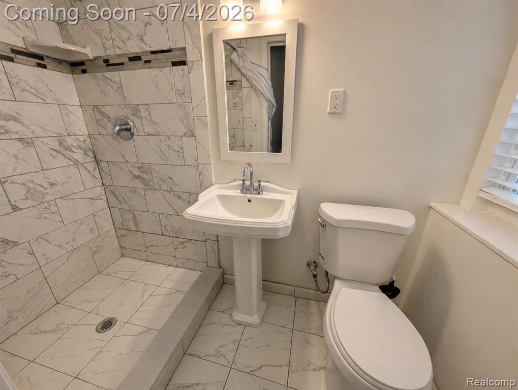 20552 Huntington Avenue, Harper Woods, MI 48225 — Photo 11