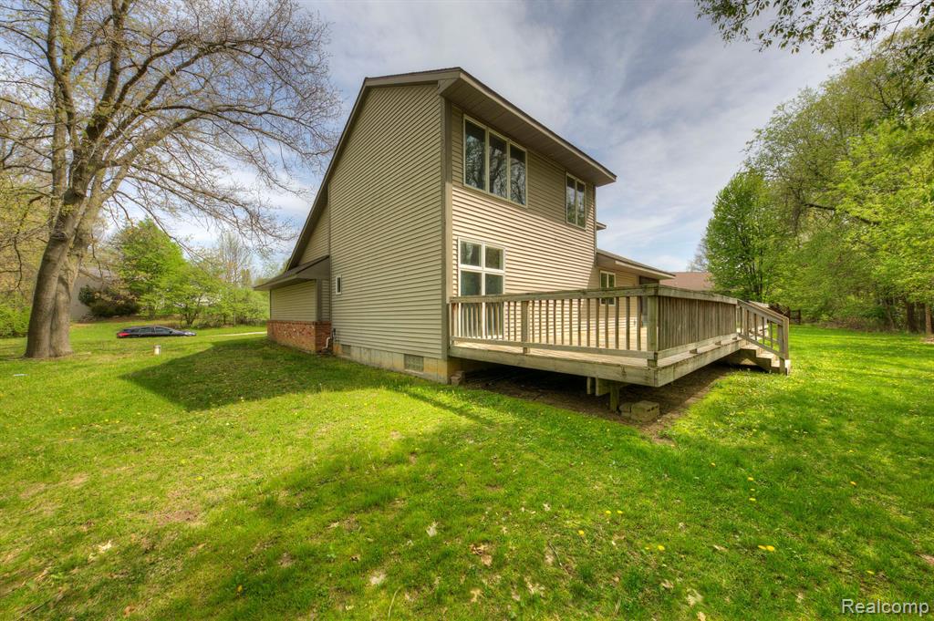850 VILLAGE PINE Lane, Ortonville, MI 48462 — Photo 9
