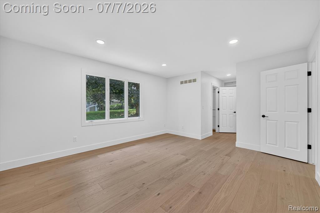 756 Great Oaks Drive, Bloomfield Hills, MI 48304 — Photo 36