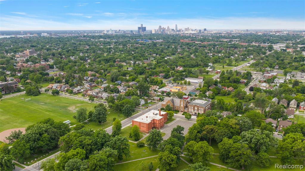 8411 E Forest Avenue, Detroit, MI 48214 — Photo 11