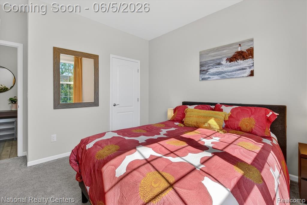 38681 Chasewood Court, Farmington, MI 48335 — Photo 18