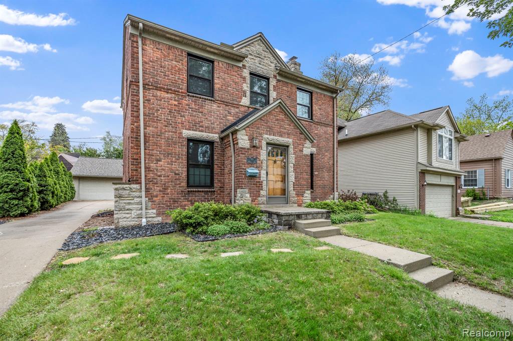 99 WENONAH Drive, Pontiac, MI 48341 — Photo 2