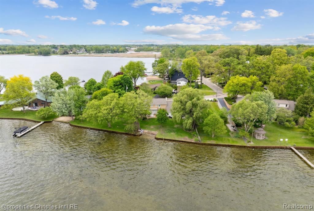 2825 Sylvan Shores Drive, Waterford, MI 48328 — Photo 41