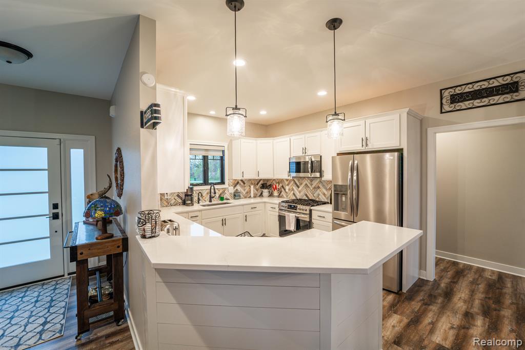 425 CORNEIL Road, Imlay City, MI 48444 — Photo 10