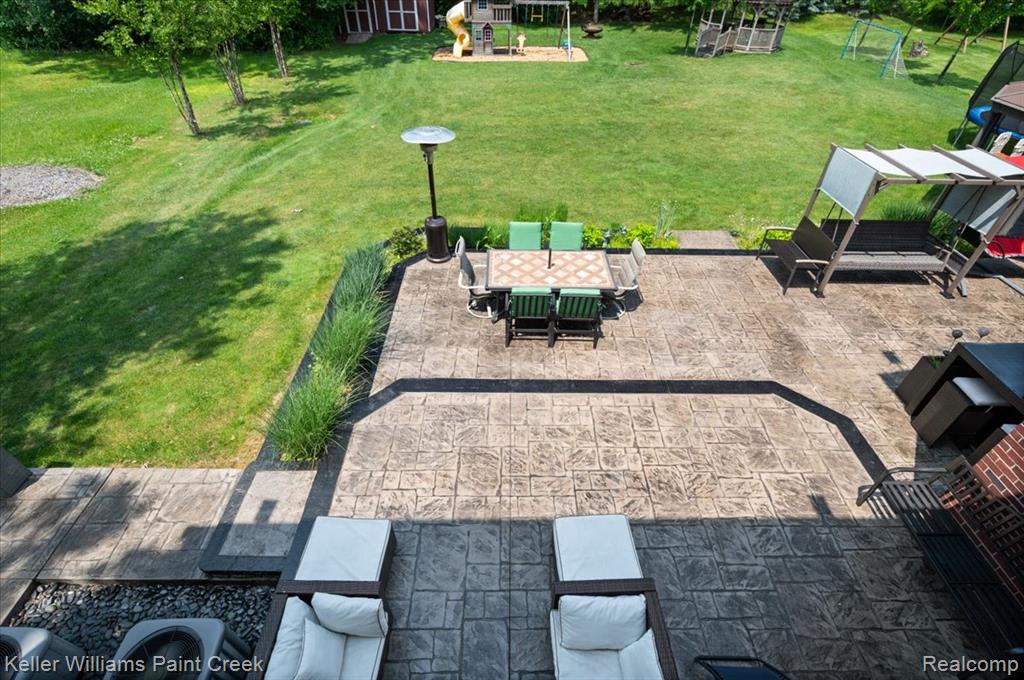 915 Harris Drive, Troy, MI 48083 — Photo 42