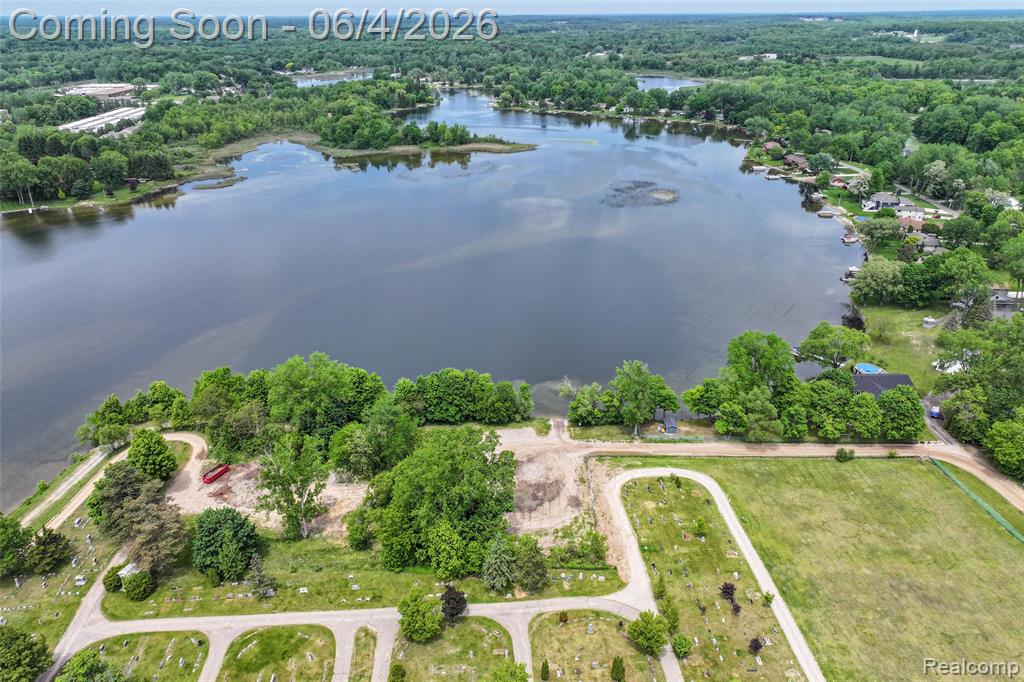422 East Road, Holly, MI 48442 — Photo 50