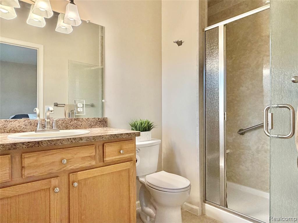 4438 Thornhill Drive, Auburn Hills, MI 48326 — Photo 20
