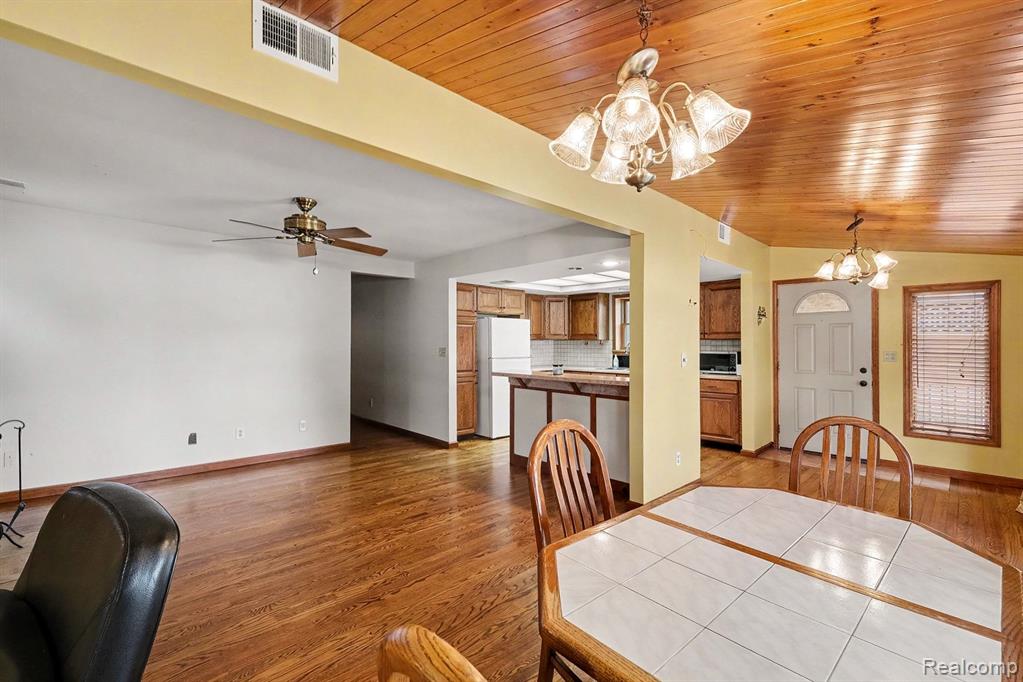 16059 Murray Rd, Byron, MI 48418 — Photo 9