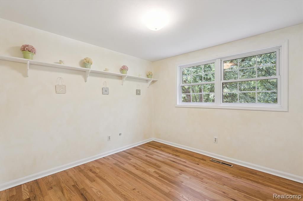 5374 Apple Hill Court, Flushing, MI 48433 — Photo 26