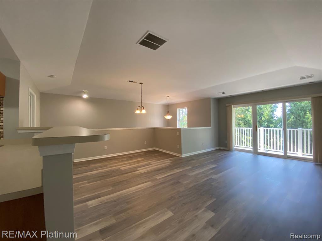 4153 Hampton Ridge Boulevard, 3, Howell, MI 48843 — Photo 5