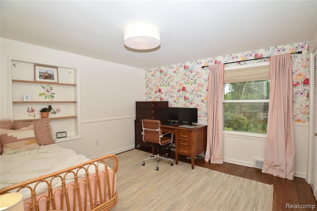 955 Wakefield Street, Birmingham, MI 48009 — Photo 32