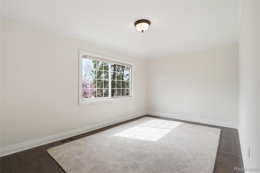 2084 Wabeek Hill Court, Bloomfield Hills, MI 48302 — Photo 38
