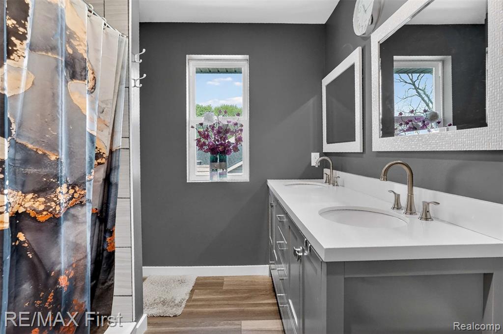 803 W University Drive, Rochester, MI 48307 — Photo 24