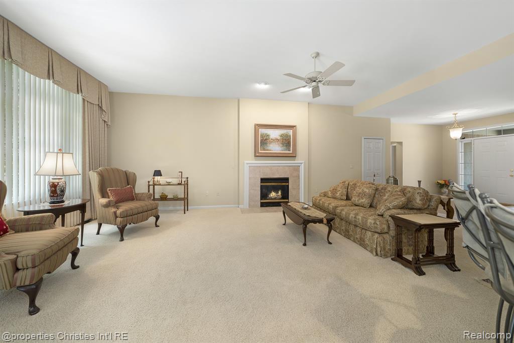 43450 COVE Drive, Clinton Twp, MI 48038 — Photo 6