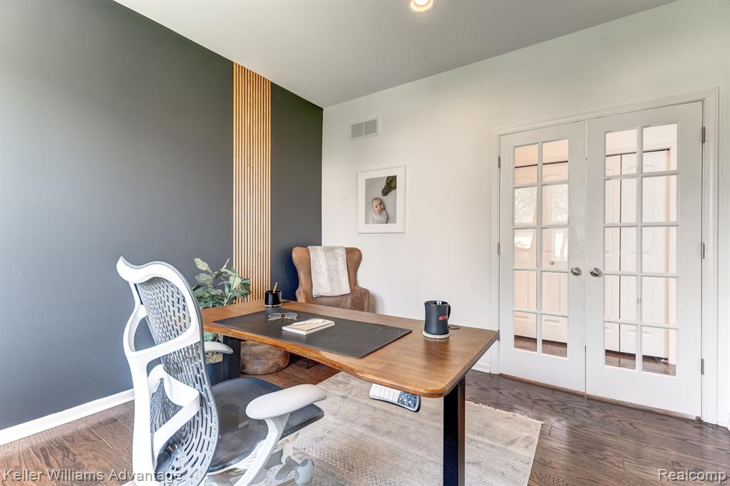 124 Shannon Partin Boulevard, South Lyon, MI 48178 — Photo 11