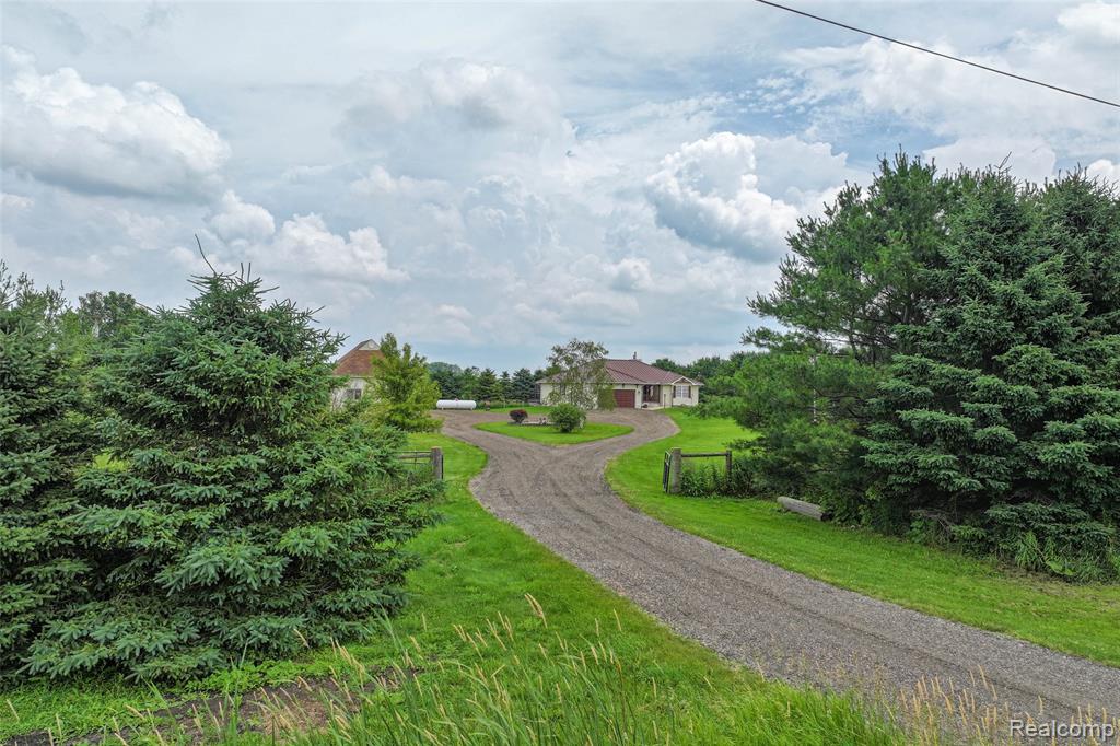 5465 Maple Valley Road, Brown, MI 48416 — Photo 30