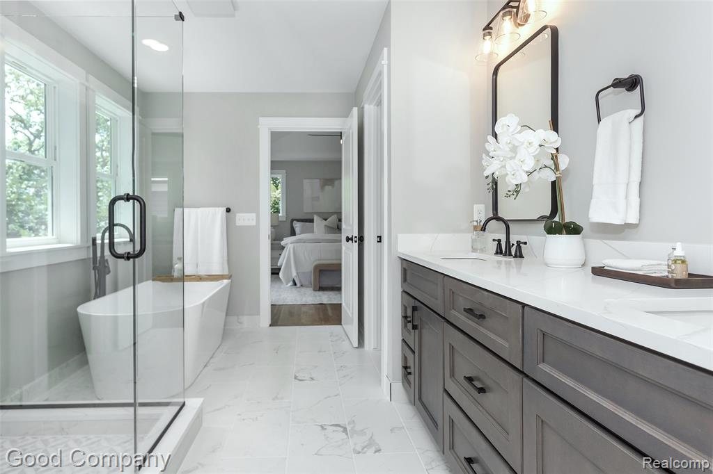 713 W Farnum Avenue, Royal Oak, MI 48067 — Photo 28