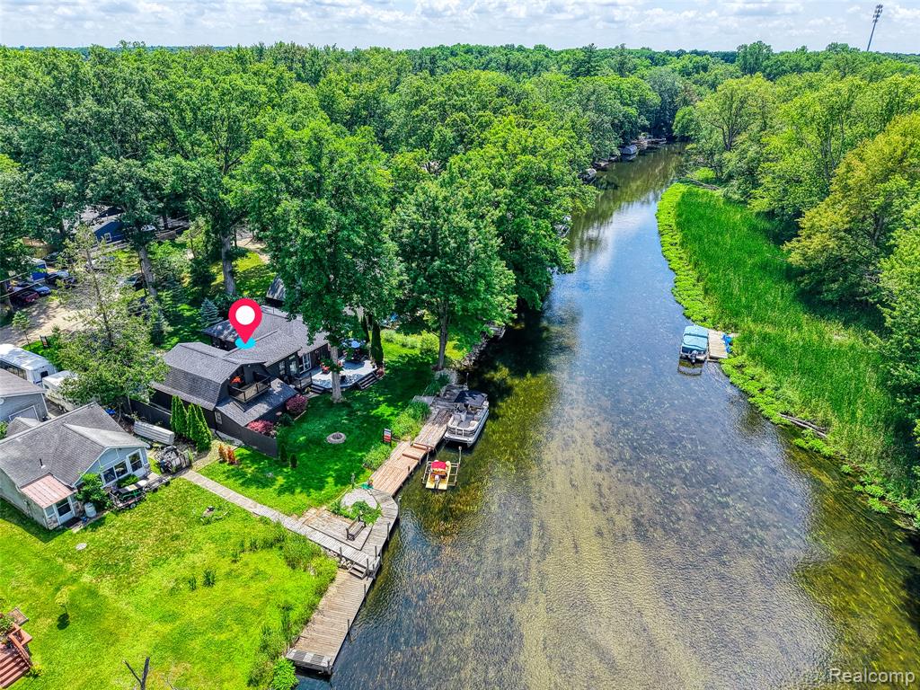 6415 Riverdale Road, Whitmore Lake, MI 48189