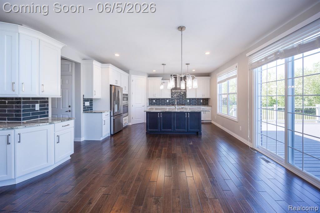 57558 Stoneleigh Drive, South Lyon, MI 48178 — Photo 27