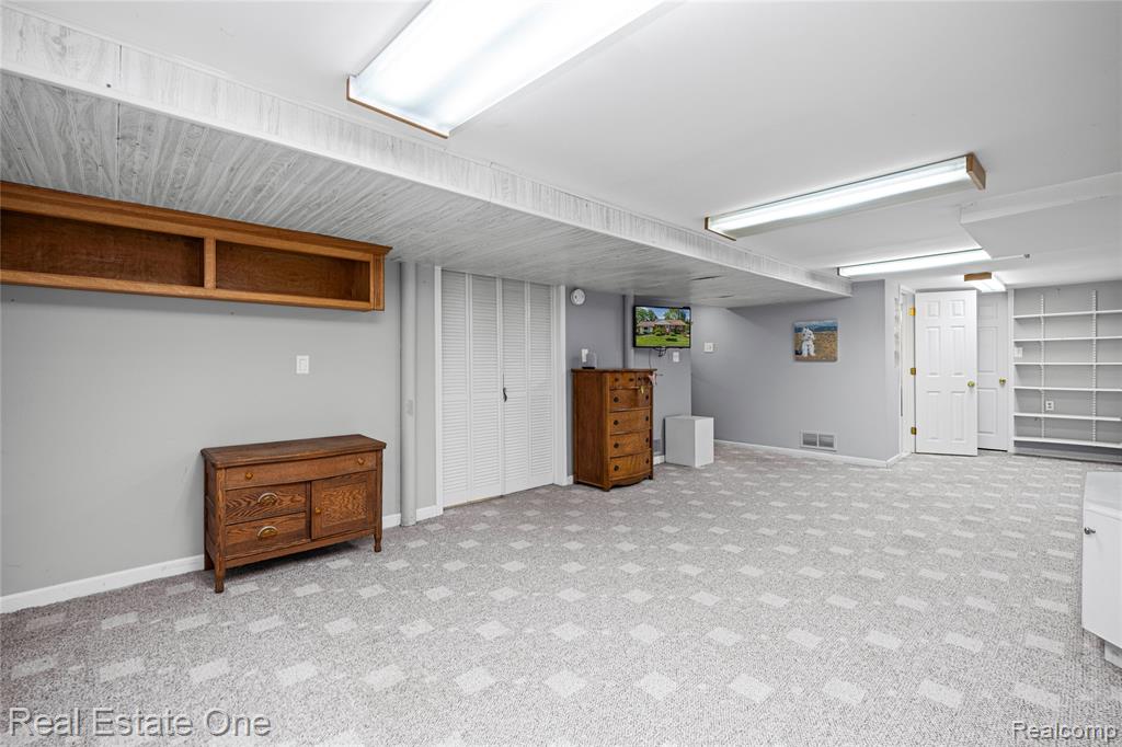 6740 Brockhurst Boulevard, West Bloomfield, MI — Photo 27