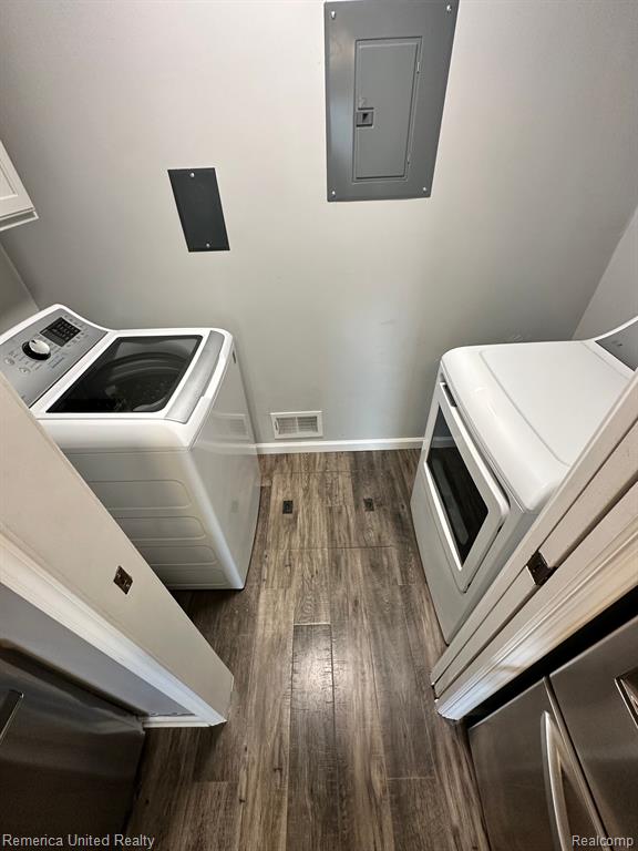 39717 VILLAGE WOOD Lane, Novi, MI — Photo 16