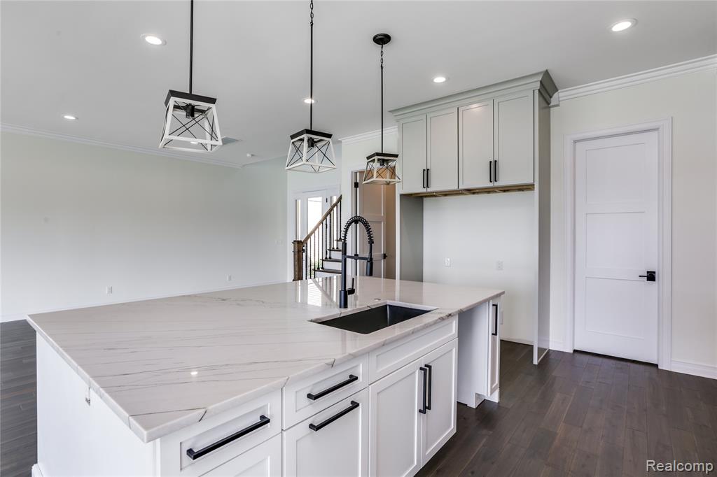 16637 Kings Fairway Lane, Grand Blanc, MI 48439 — Photo 34