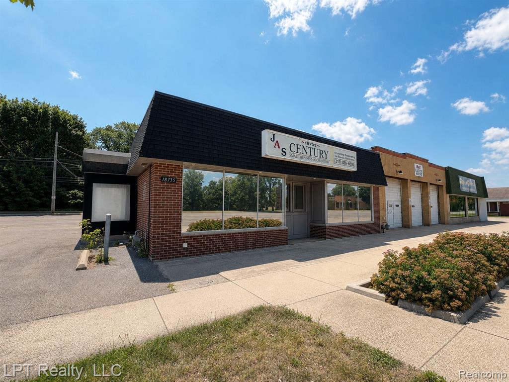 18735 Ecorse Road, Allen Park, MI 48101, Allen Park, MI, 48101