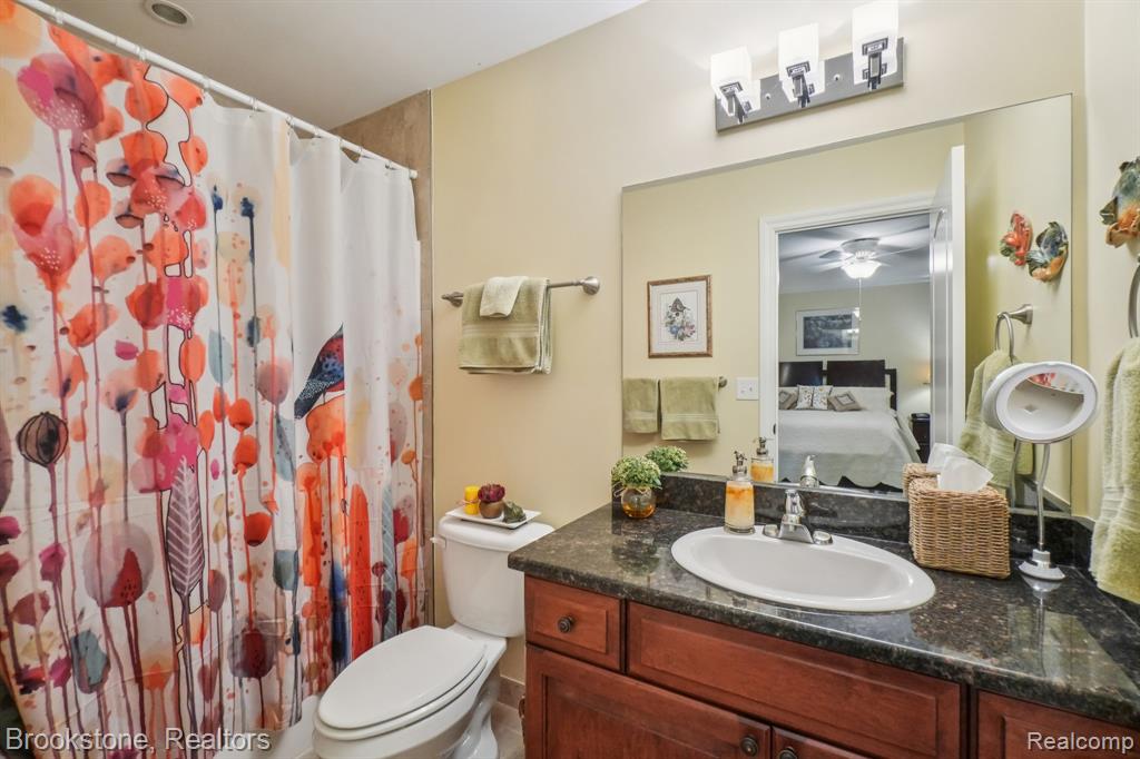 5947 Blackberry Lane, Clarkston, MI 48348 — Photo 39