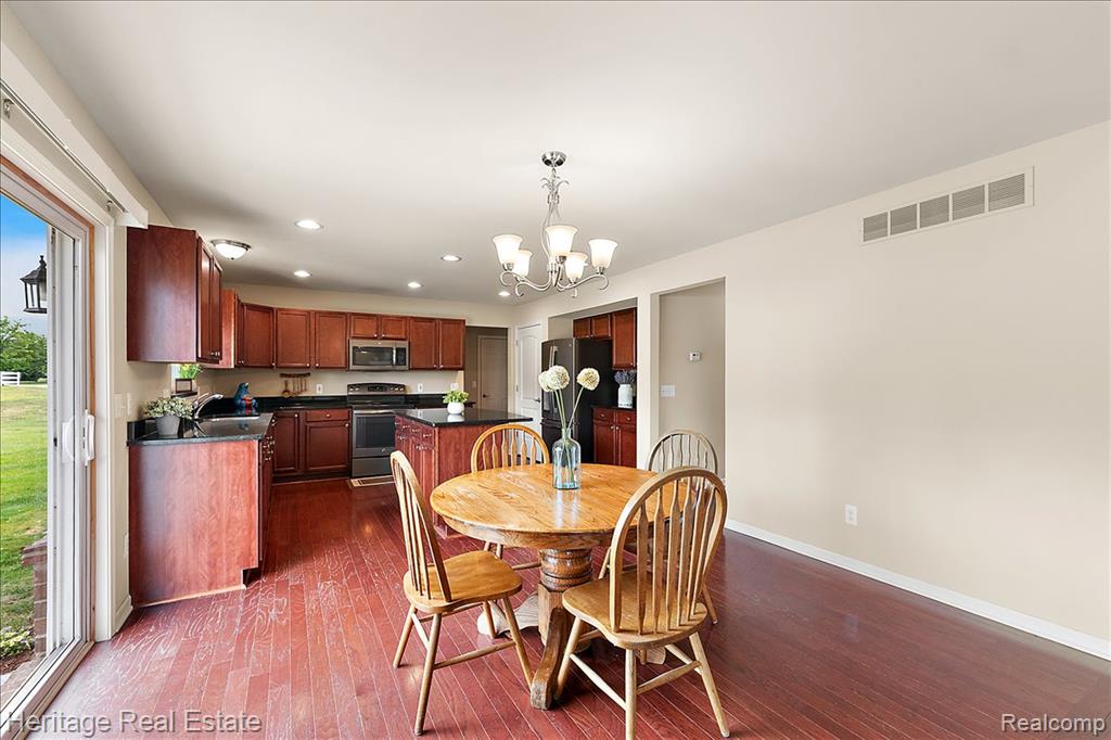 5222 Coulter Lake Boulevard, Clarkston, MI 48348 — Photo 15