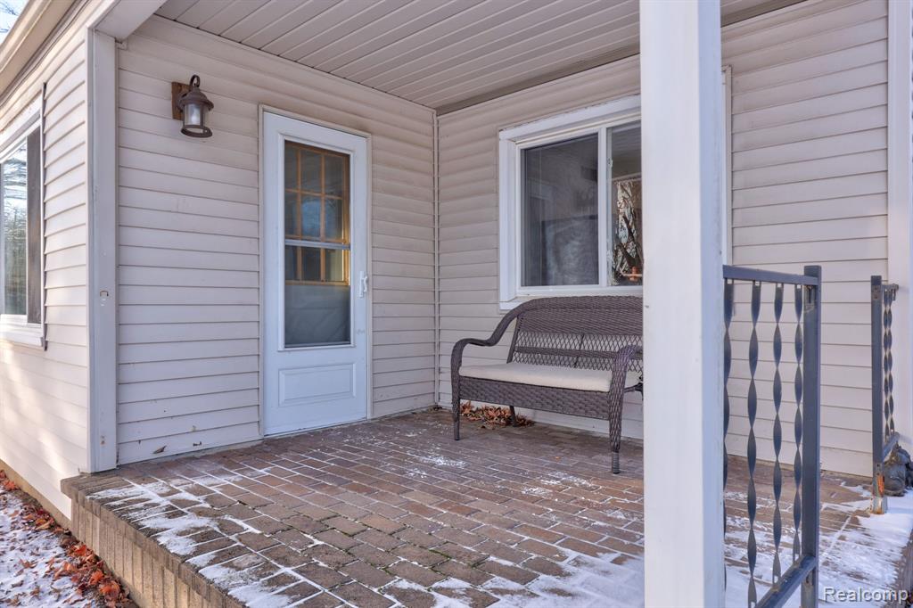 5465 Johnson Road, Flushing, MI 48433 — Photo 7