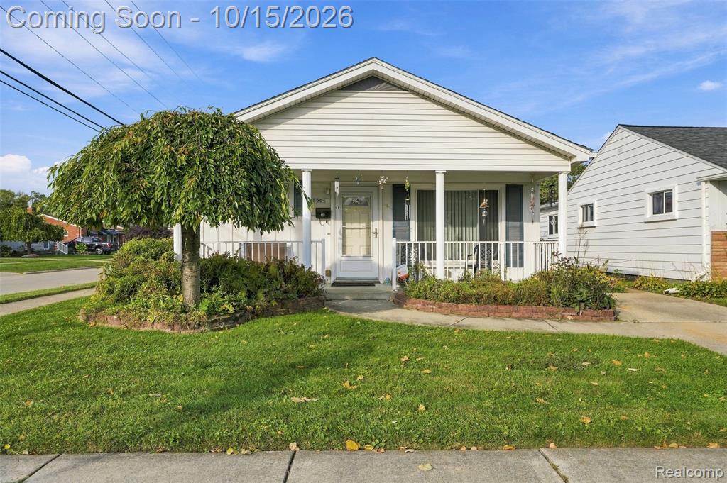 8350 Elm Street, Taylor, MI 48180