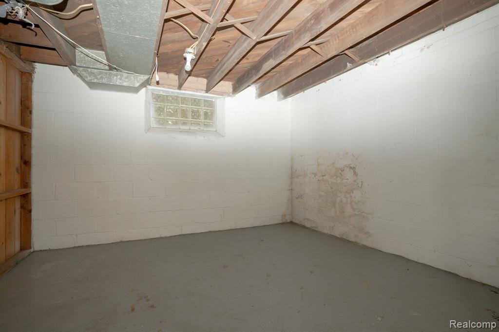 13523 Faust Avenue, Detroit, MI 48223 — Photo 12