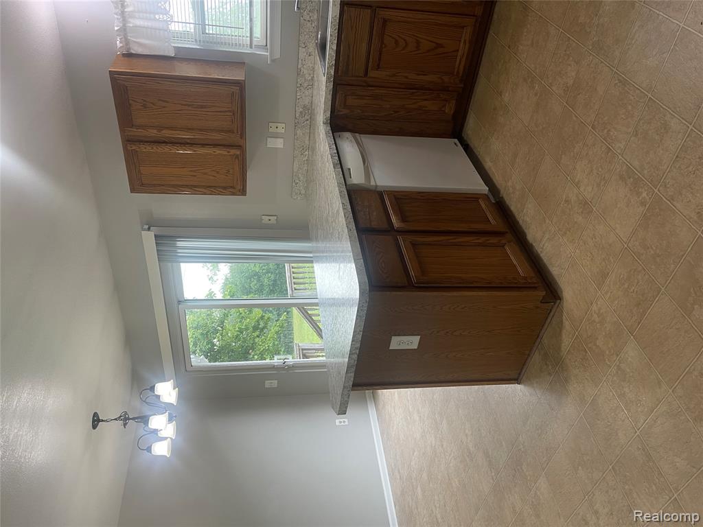 401 Buffalo, Trenton, MI 48183 — Photo 22