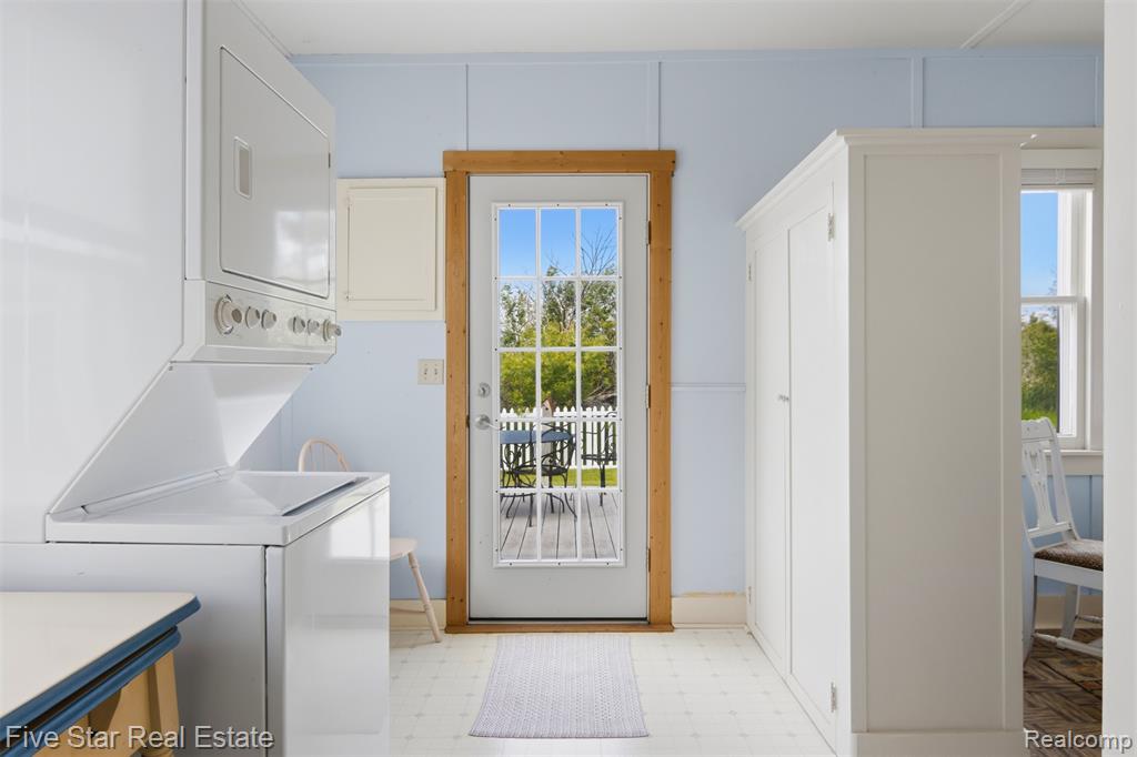 2588 Lakeview Road, Onekama, MI 49675 — Photo 15
