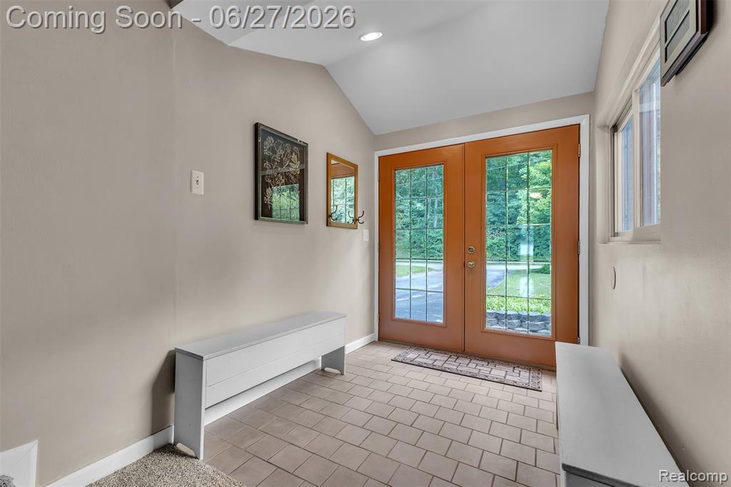 2276 Webster Park Drive, Howell, MI 48843 — Photo 4