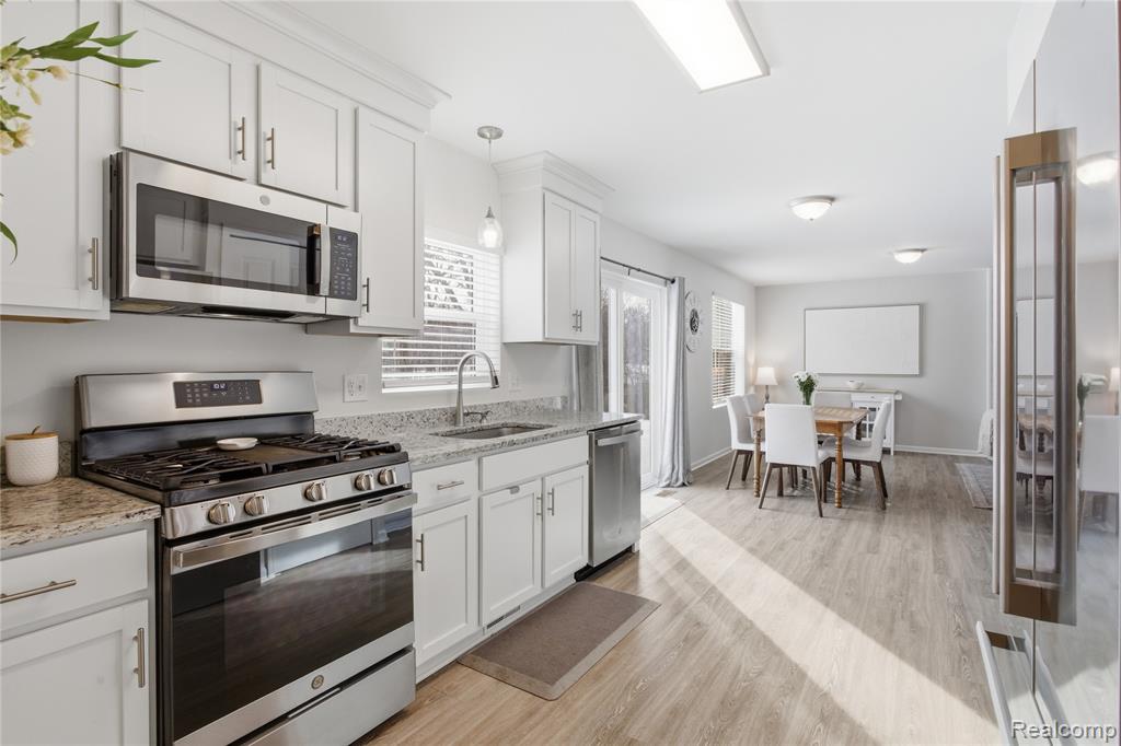 413 Newton Drive, Lake Orion, MI 48362 — Photo 25